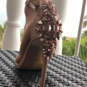 Blush pink crystal detail 3 1/2” heel.